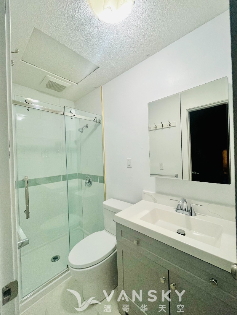 250724182553_卫生间 1.jpg